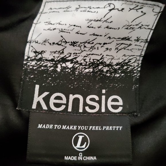 FAUX FUR COAT (S) - Picture 5 of 5